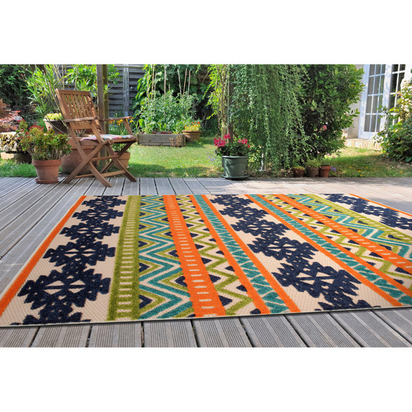 Steelside™ Heston Geometric Indoor / Outdoor Area Rug in Navy/Green